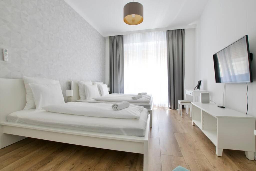 Premium Apartment By Hi5-Vaci Str. 3 Bedroom Budapest Exterior foto